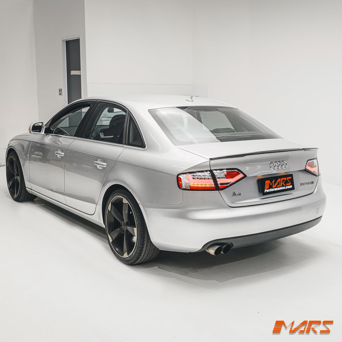 A4-B8-S1-09-4D-M4-TS-GB-16.jpg