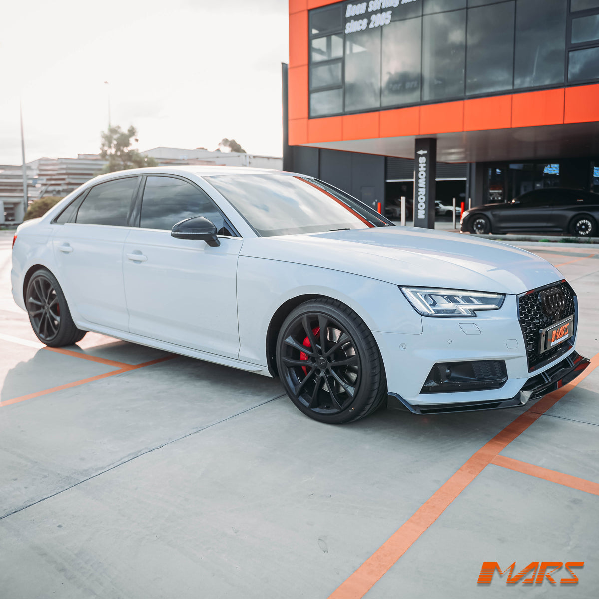 A4-B9-S1-16-SL-ABT-FBL-GB-BF-15.jpg