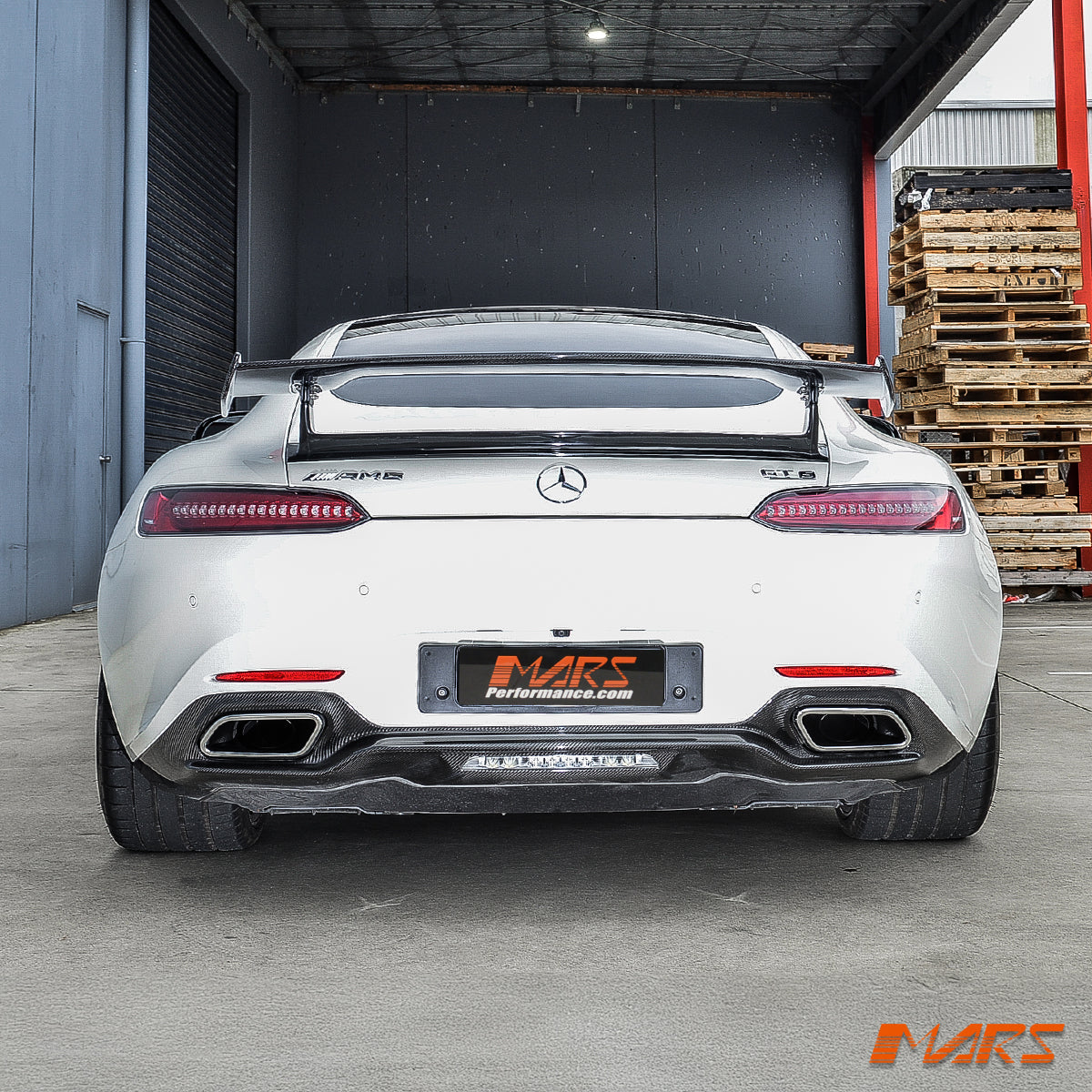 AMG-C190-GTR-TS-CBN-11.jpg
