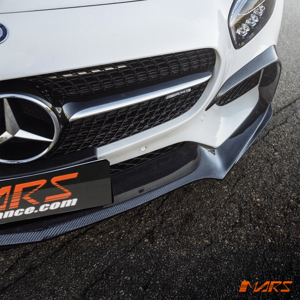 AMG-GT-S1-16-RT-FBL-CBN-FD-12.jpg