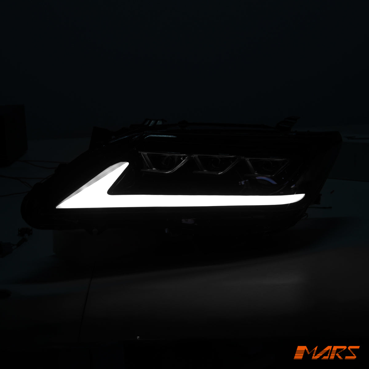 AURION-12-3DH-SQ-B-NS-2.jpg