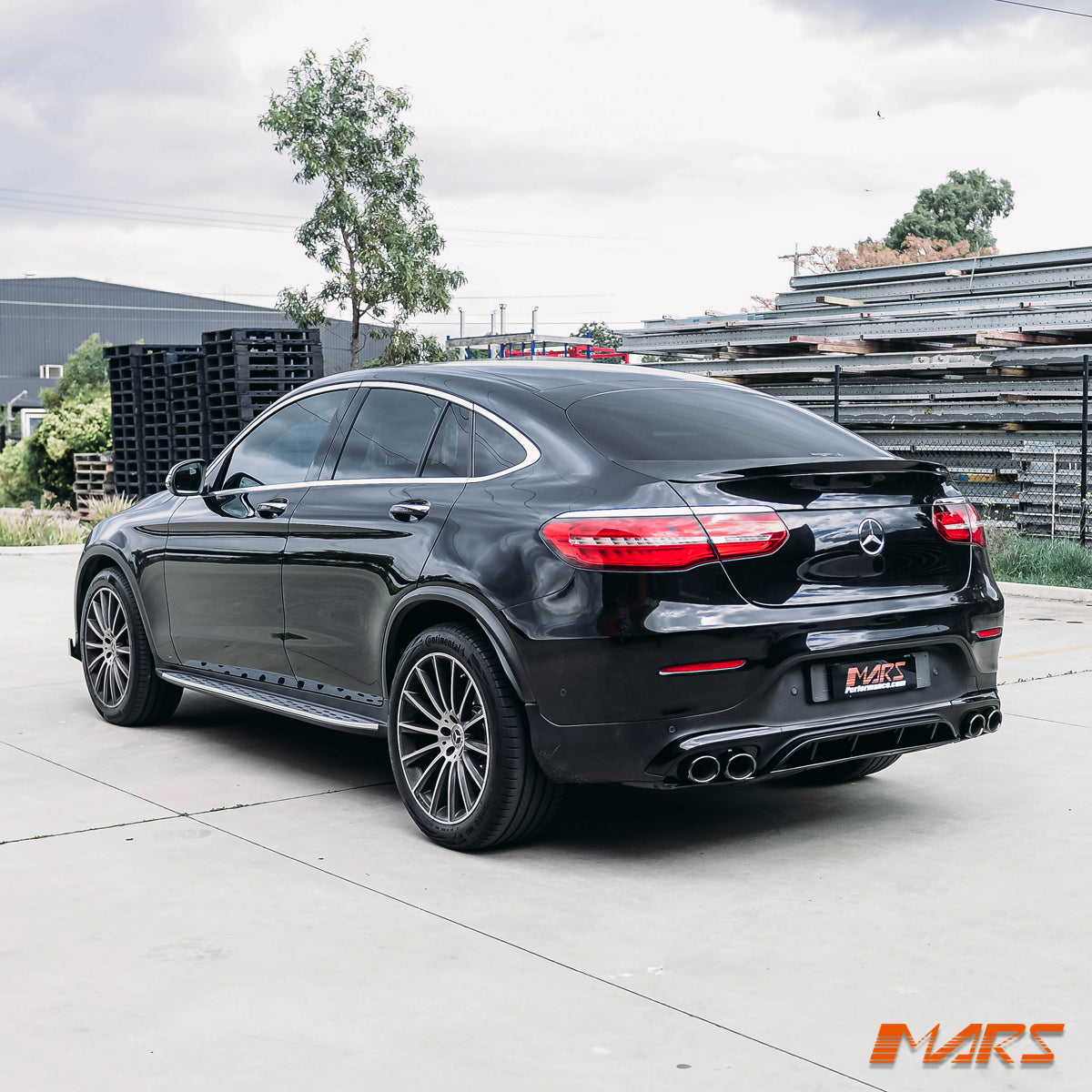 C253-AMG-TS-GB-FS-13.jpg