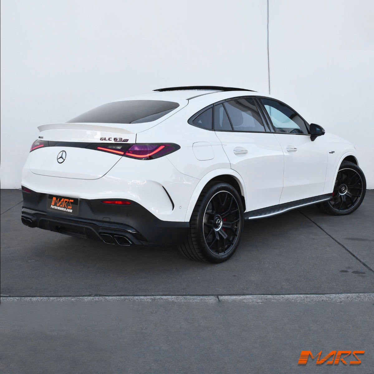 C254-S1-23-GLC63-RBD-GB-BF-12.jpg