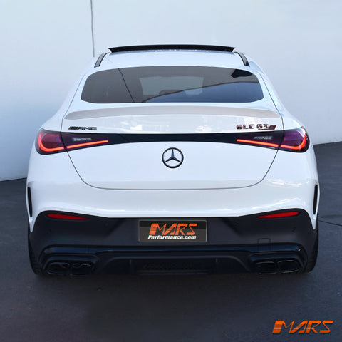 C254-S1-23-GLC63-RBD-GB-BF-13.jpg