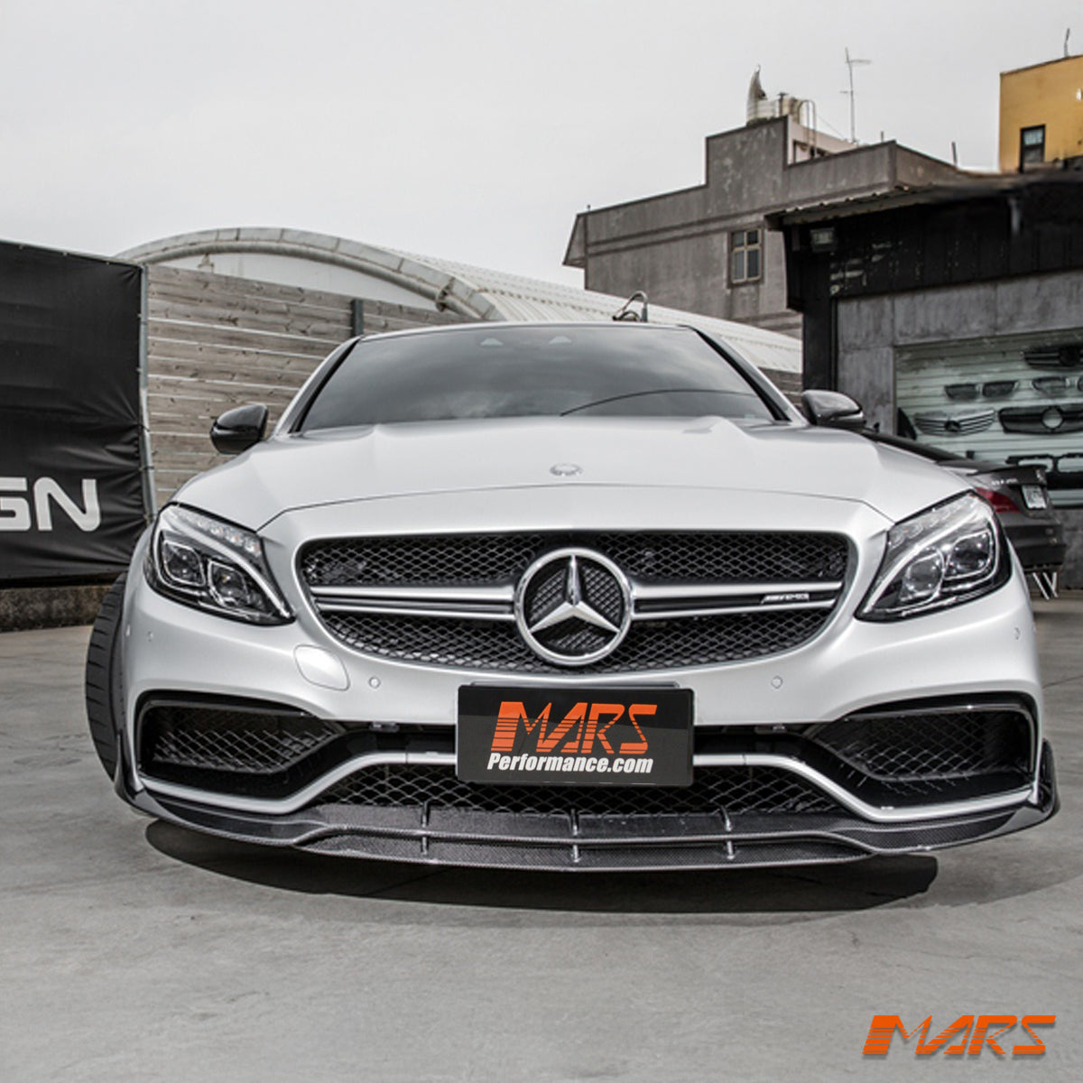 C63-W205-BB-FBL-CBN-11.jpg