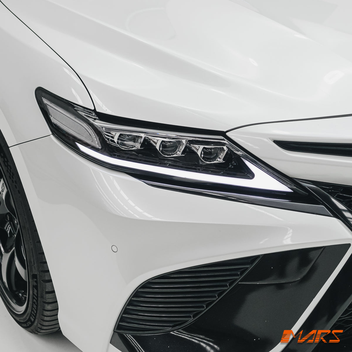 CAMRY-18-3DH-SQ-B-NS-17.jpg