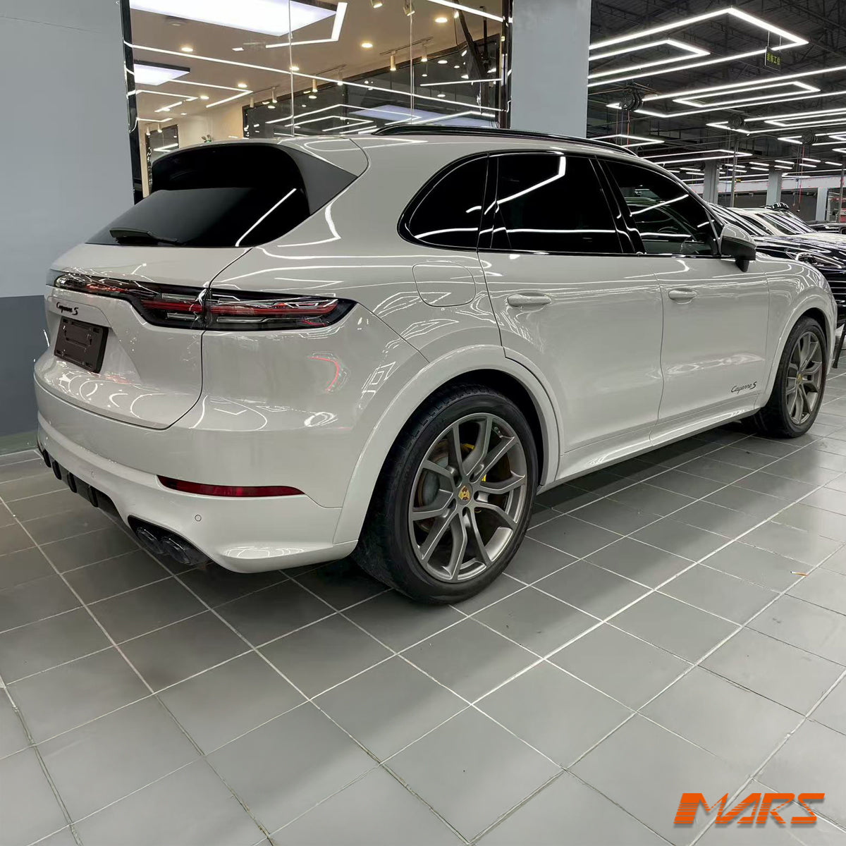 CAYENNE-9Y-TURBO-SK-12.jpg
