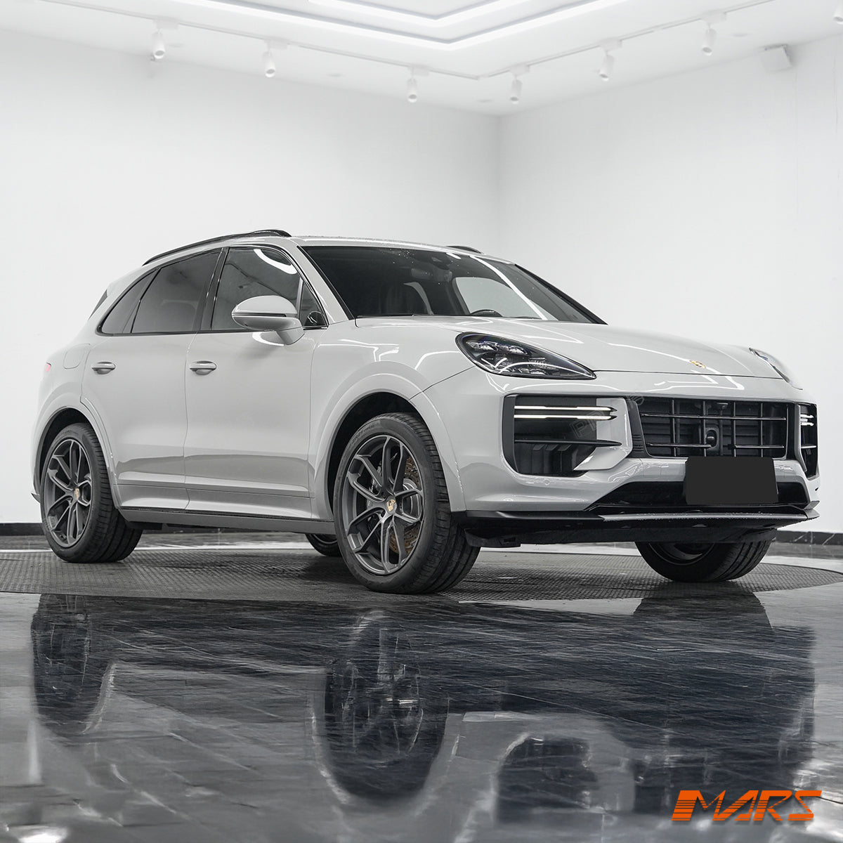 CAYENNE-9Y-TURBO-SK-13.jpg