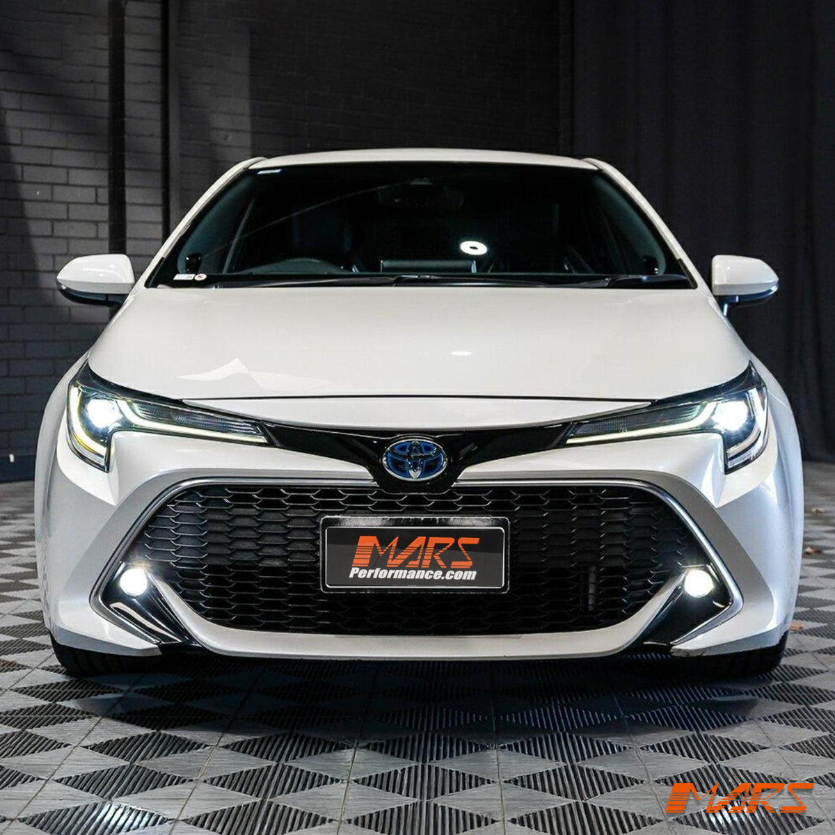 COROLLA-5D-18-GHL-11-NS-13.jpg