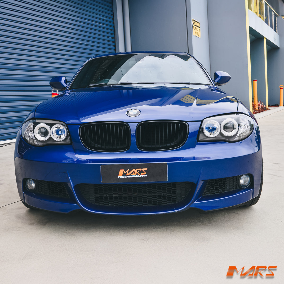Upgrade Sportgrill / Kühlergrill passend für BMW 1er E87/E81/E82/E88 LCI 07-13 Matt schwarz Upgrade Sportgrill / Kühlergrill passend für BMW 1er E87/E81/E82/E88 LCI 07-13 Matt schwarz