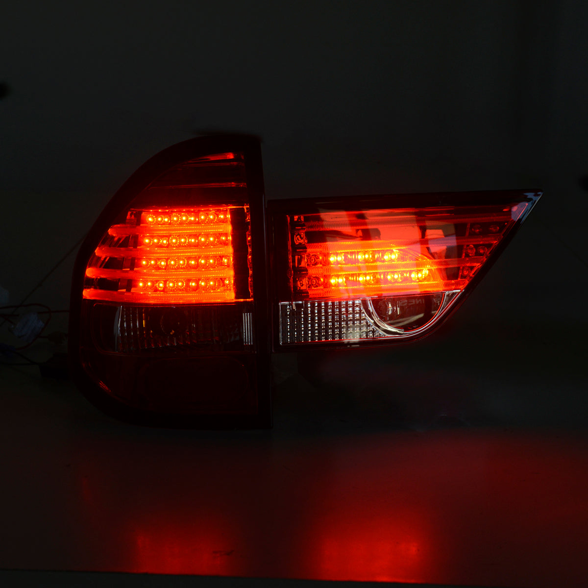 Smoked Red Led Tail lights with Garnish for BMW E83 X3 Pre LCI 2004-2007