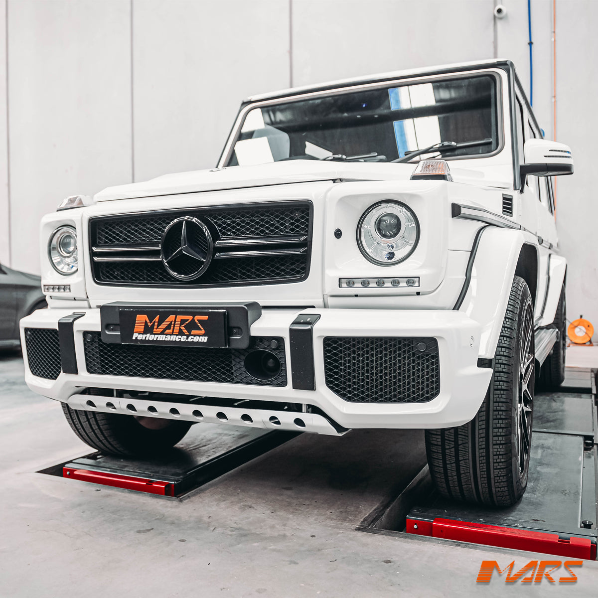 G63-W463-14-SKID-17.jpg
