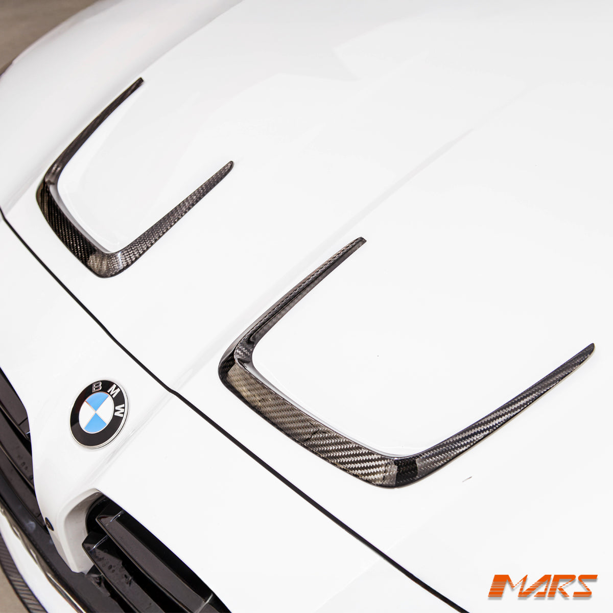 G80-G82-HOOD-VENT-CBN-DS-14.jpg