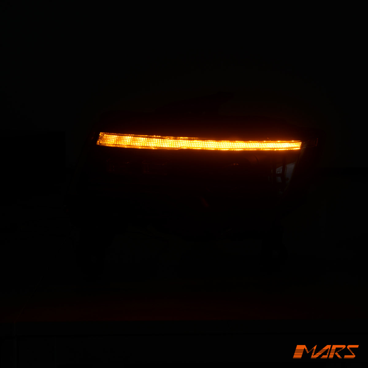 GC-WK-S2-14-QH-HID-SQ-B-SN-2.jpg