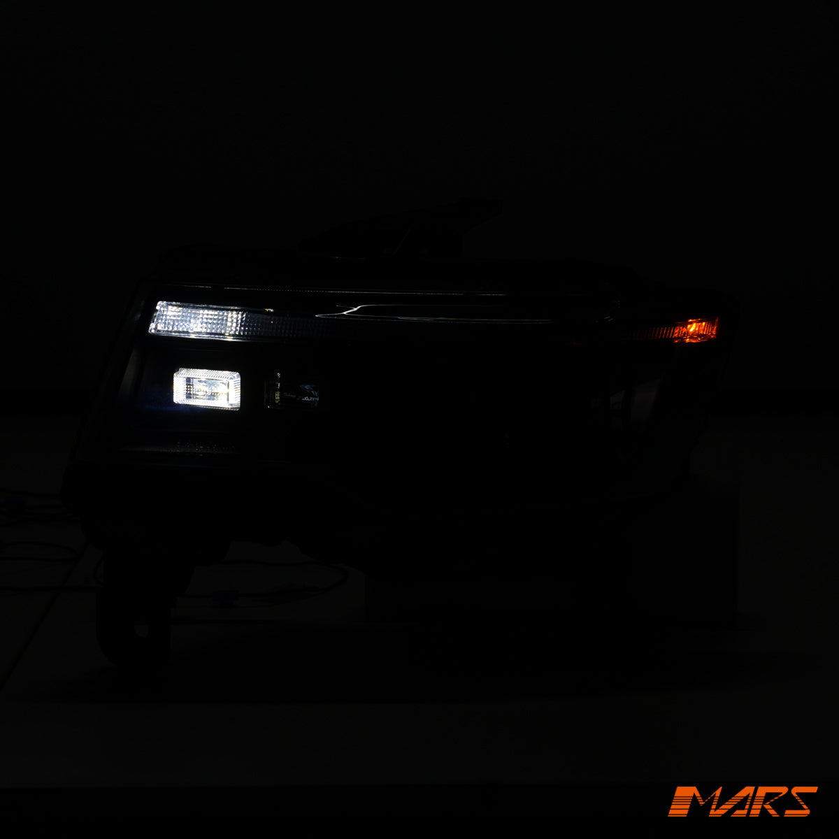 GC-WK-S2-14-QH-HID-SQ-B-SN-3.jpg