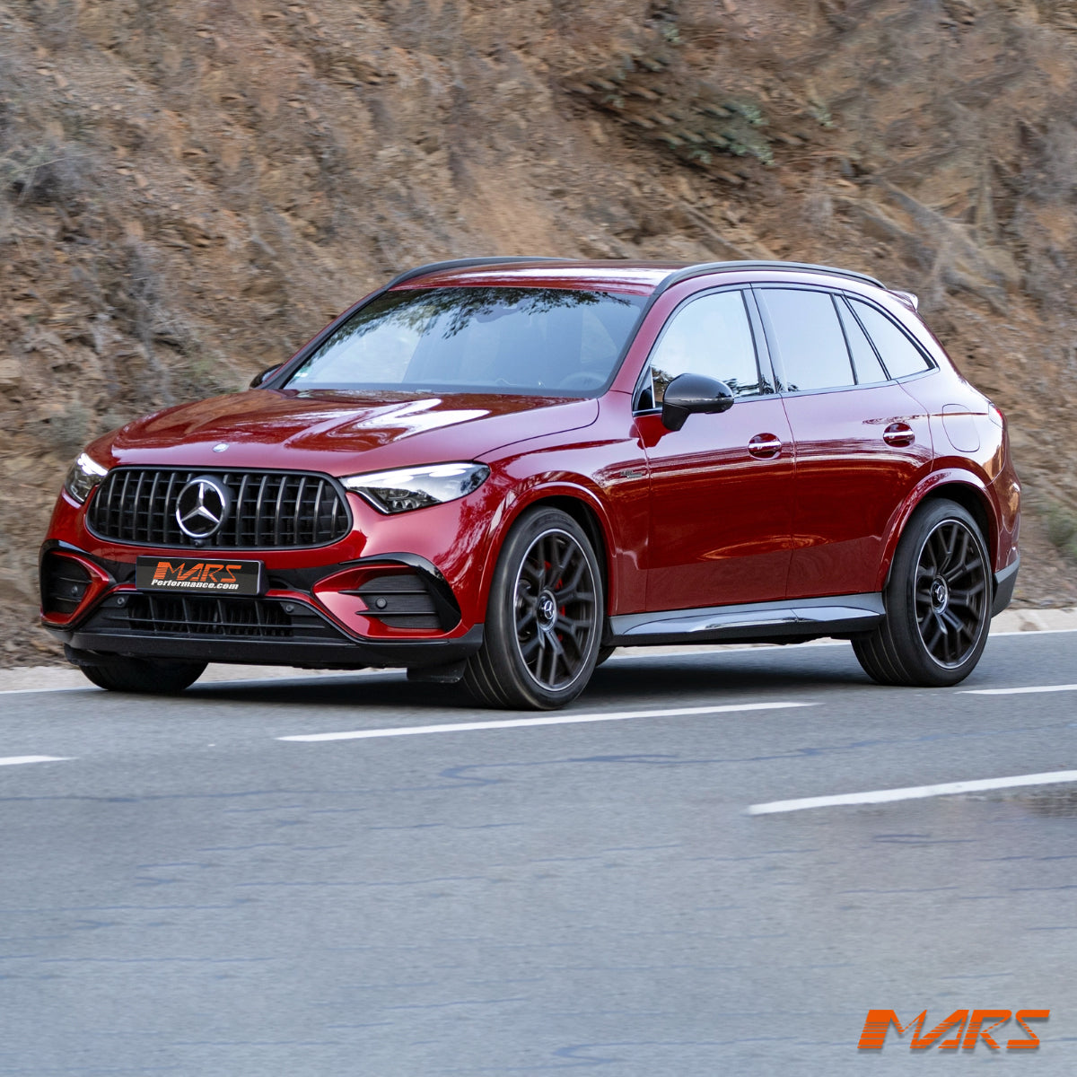 GLC63-GLC43-254-FG-GB-XC-13.jpg