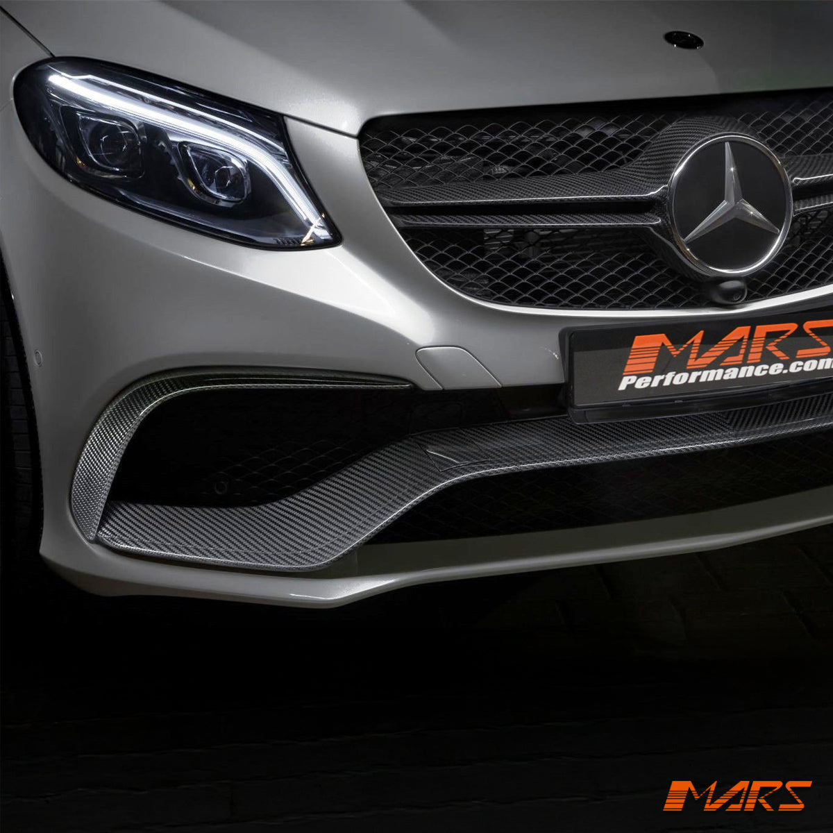 GLE63-W166-FB-TRIM-CBN-13.jpg