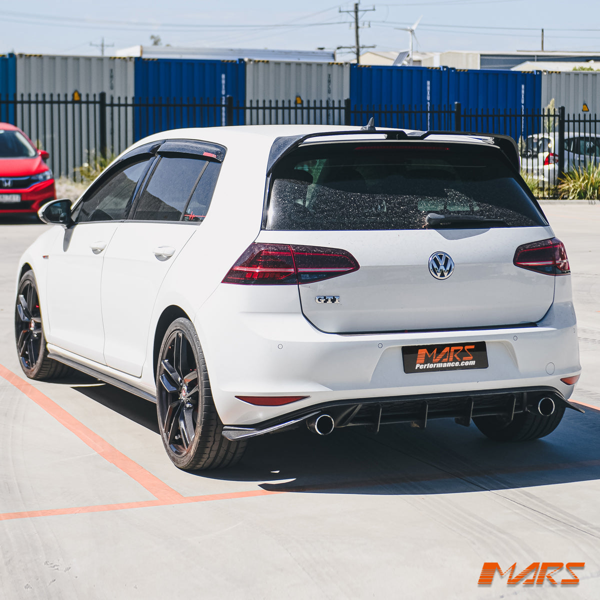 GOLF-7-GTIR- OTR-RS-GB-11.jpg