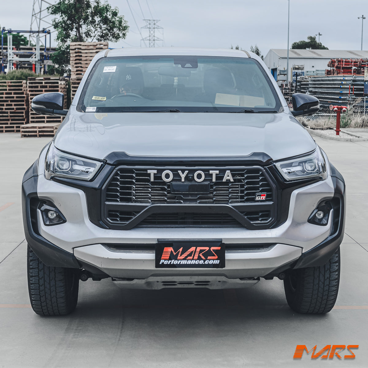 HILUX-20-OE-GHL-11-NS-15.jpg
