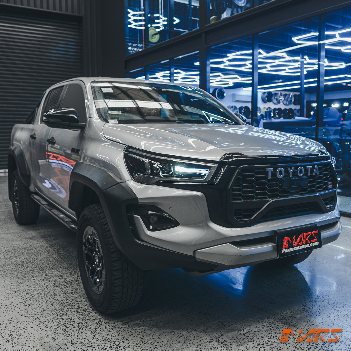 HILUX-20-OE-GHL-11-NS-17.jpg