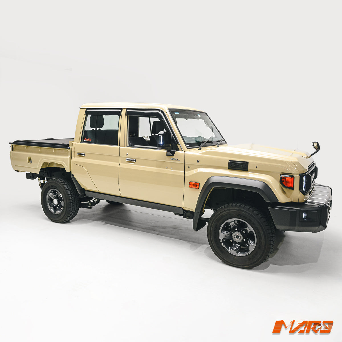 LC70-07-RMC-BK-9.jpg