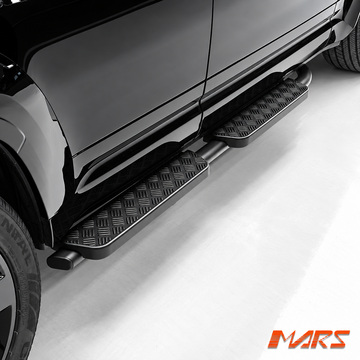 LRD-L663-URBAN-110-STEP-BLK-15_0.png