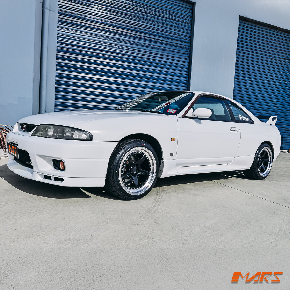 MP-SP-18-114.3-STAG-GBL-GTR-R33-14.jpg