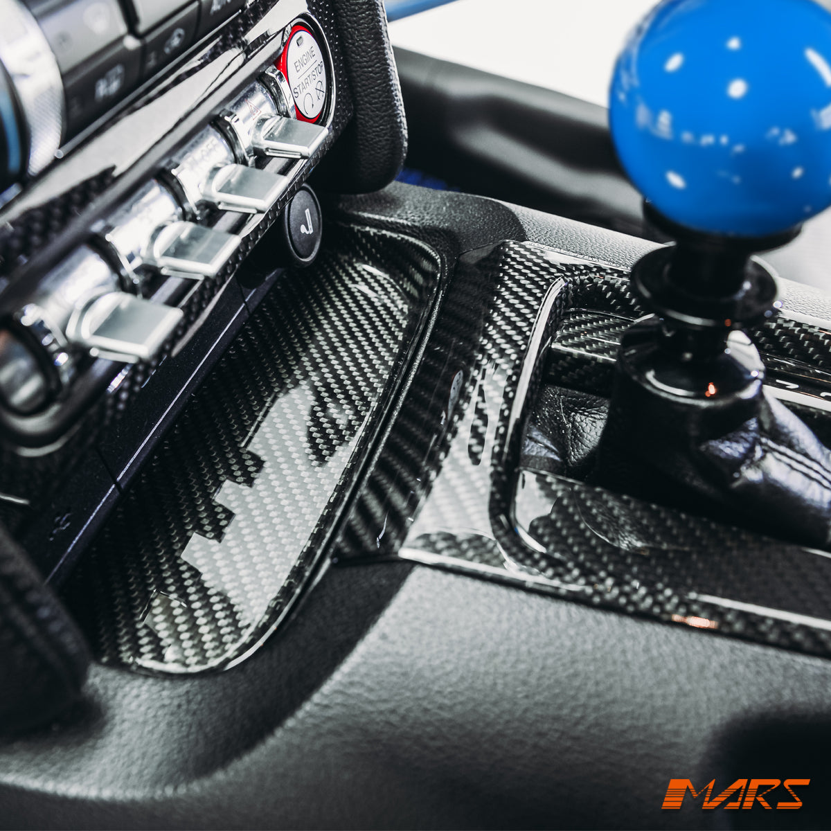 MUSTANG-FM-15-AUTO-SHIFT-CBN-12.jpg