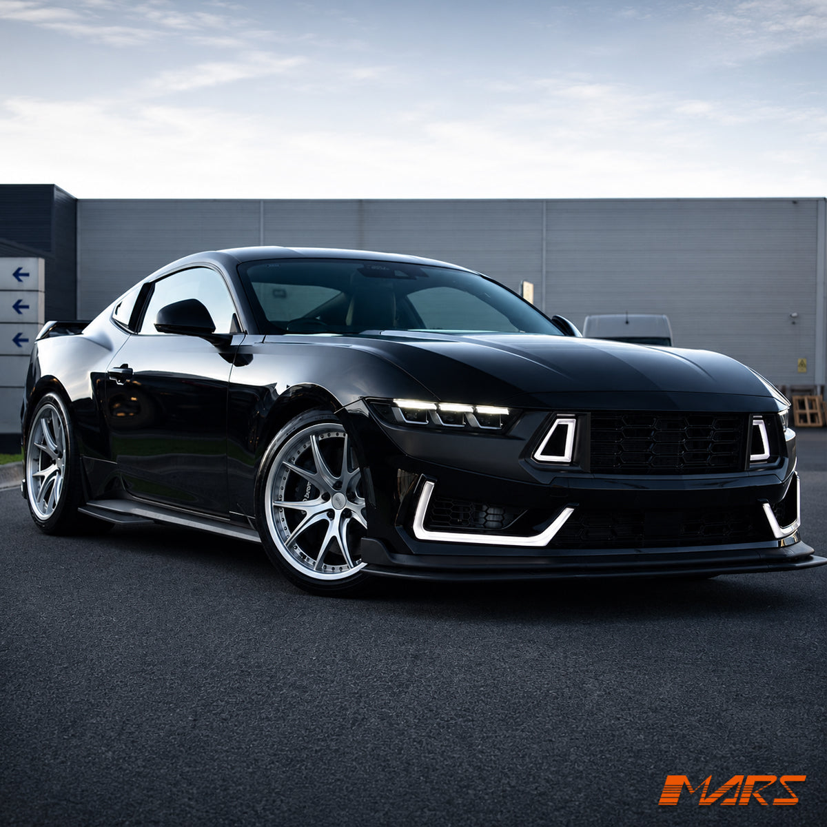 MUSTANG-FO-24-DKH-FOG-DRL-BF-12.jpg