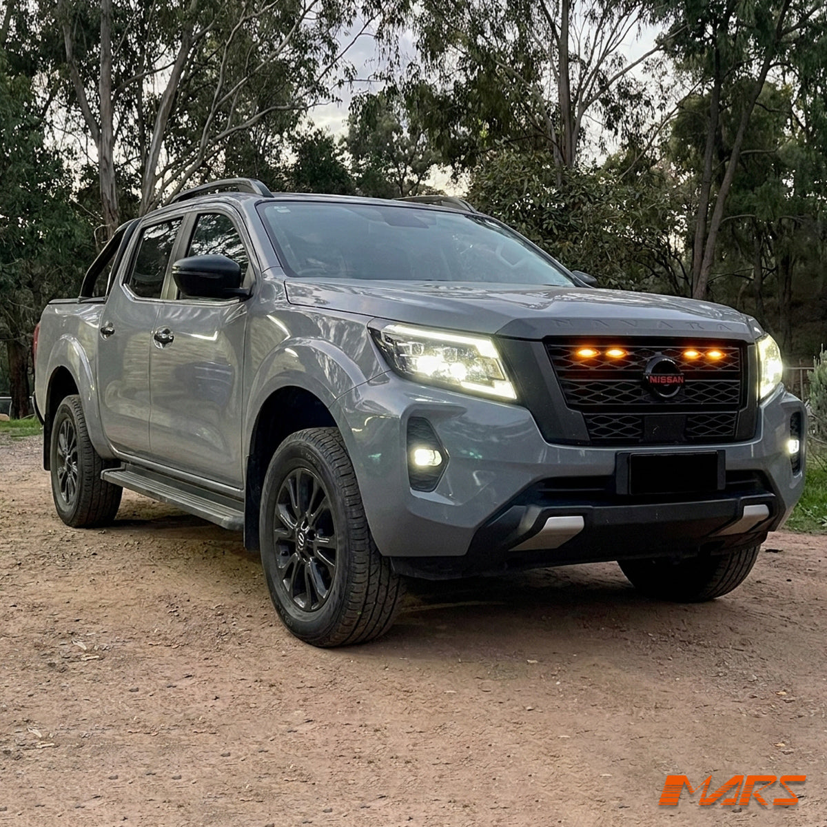 NAVARA-D23-S2-20-OE-MB-HMT-14.jpg
