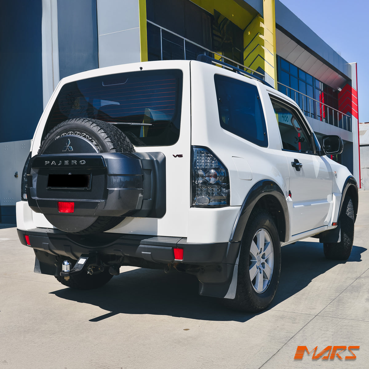 PAJERO-03-LT-S-KS-16.jpg