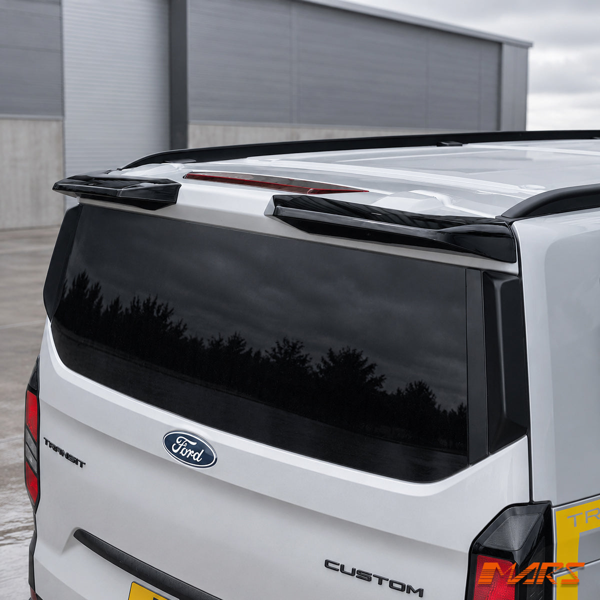 TRANSIT-CUSTOM-AV-23-TS-SG-YK-14.jpg