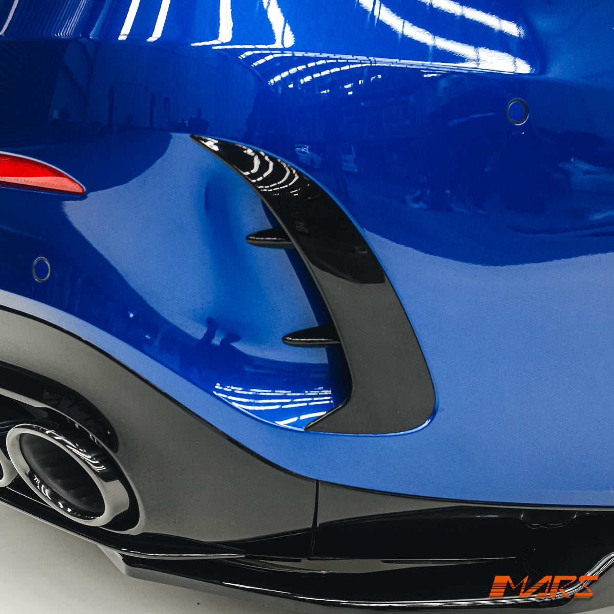 V177-AMG-RB-VENT-GB-XC-11.jpg