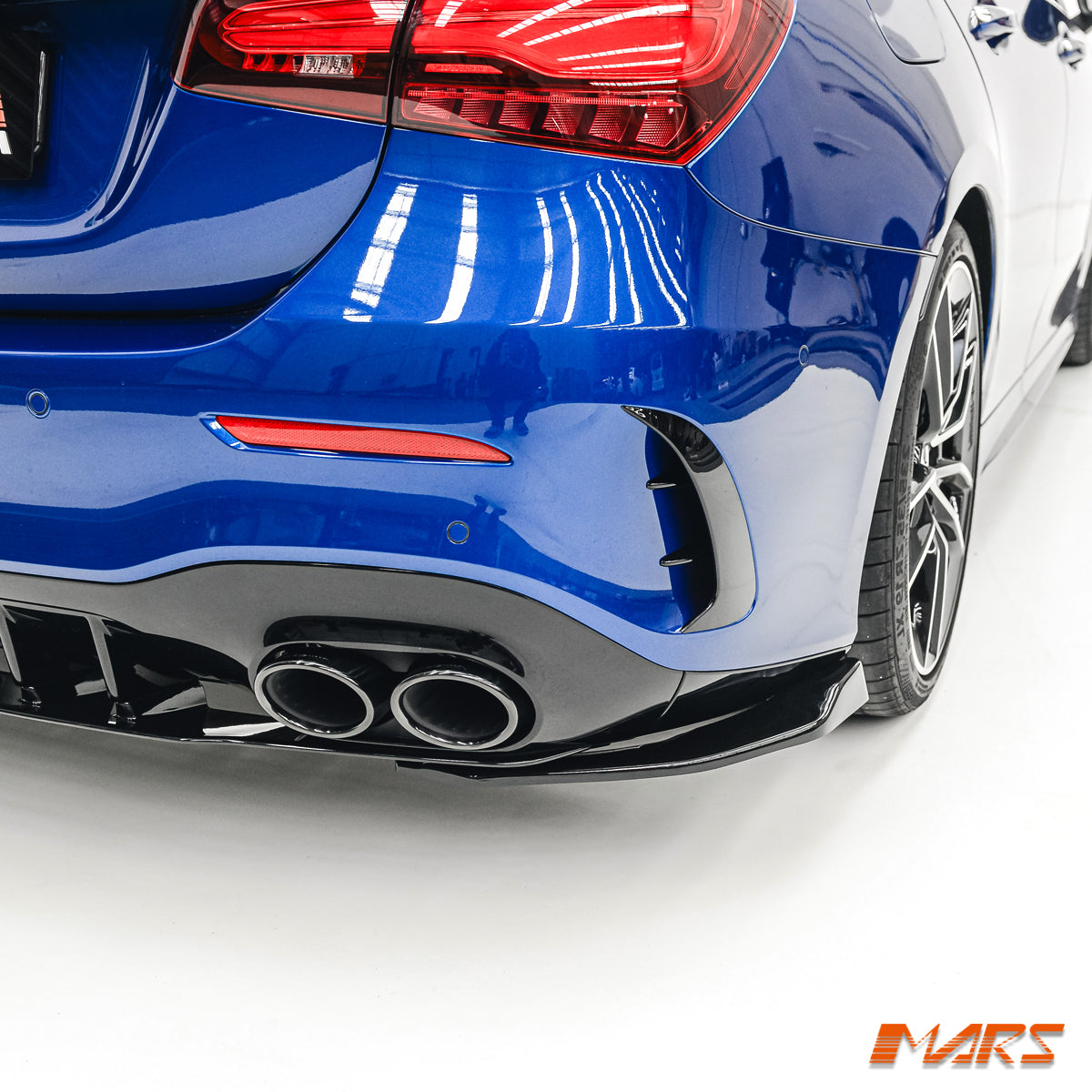 V177-AMG-RBSL-XC-23.jpg
