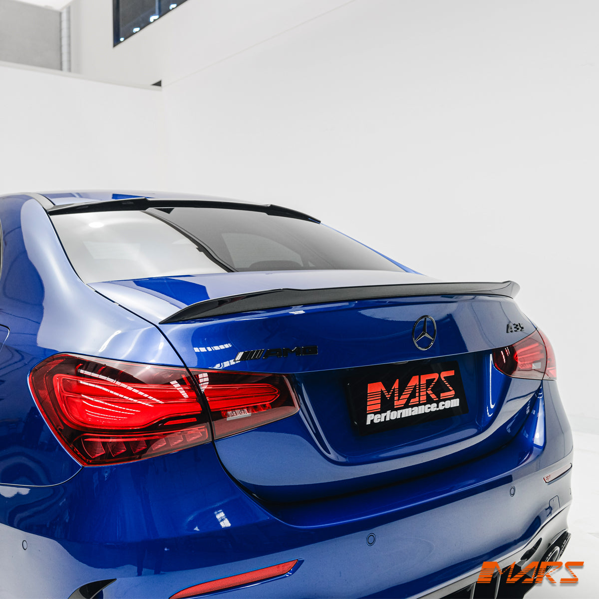 V177-AMG-TS-GB-XC-13.jpg