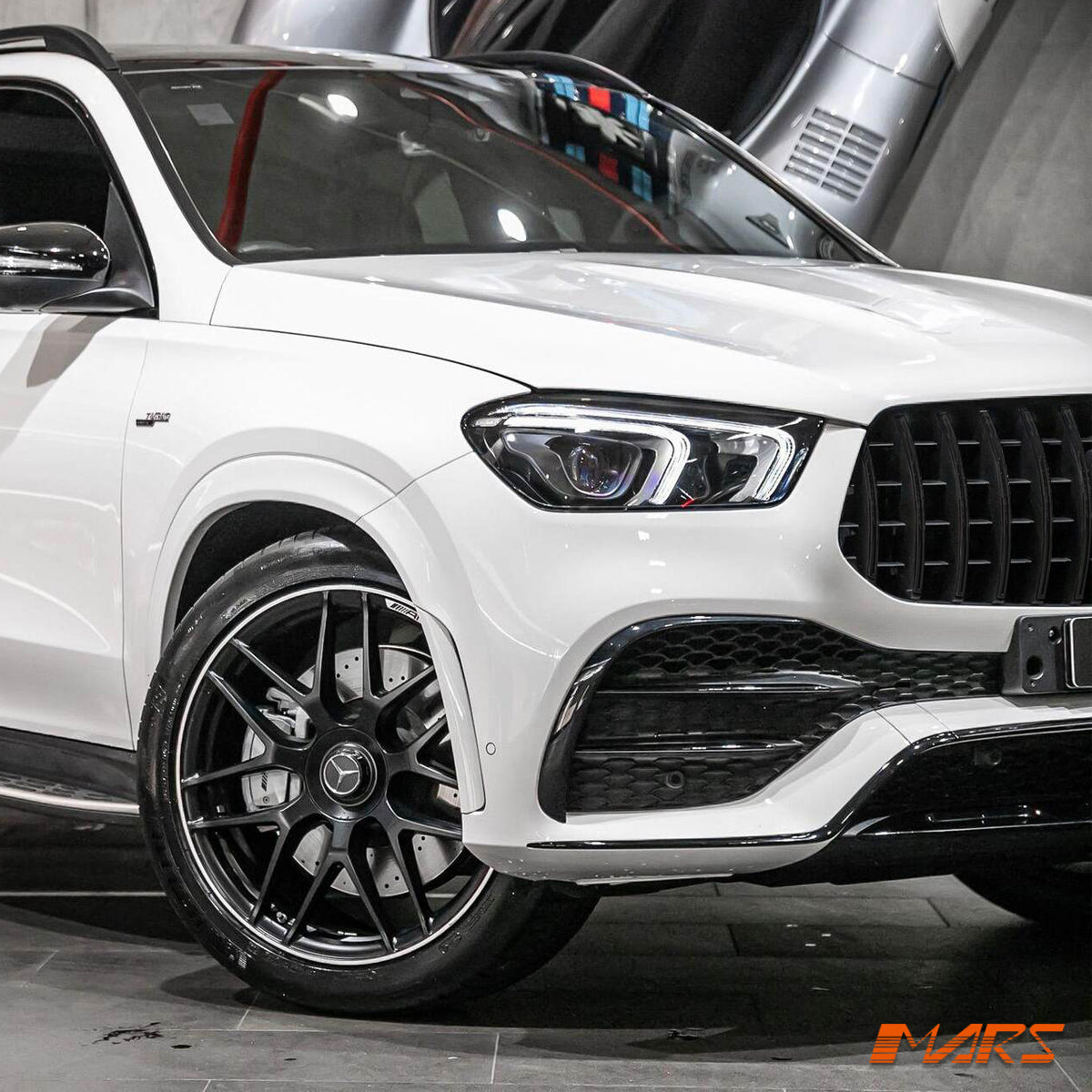 W167-S1-19-GLE53-FB-XC-14.jpg