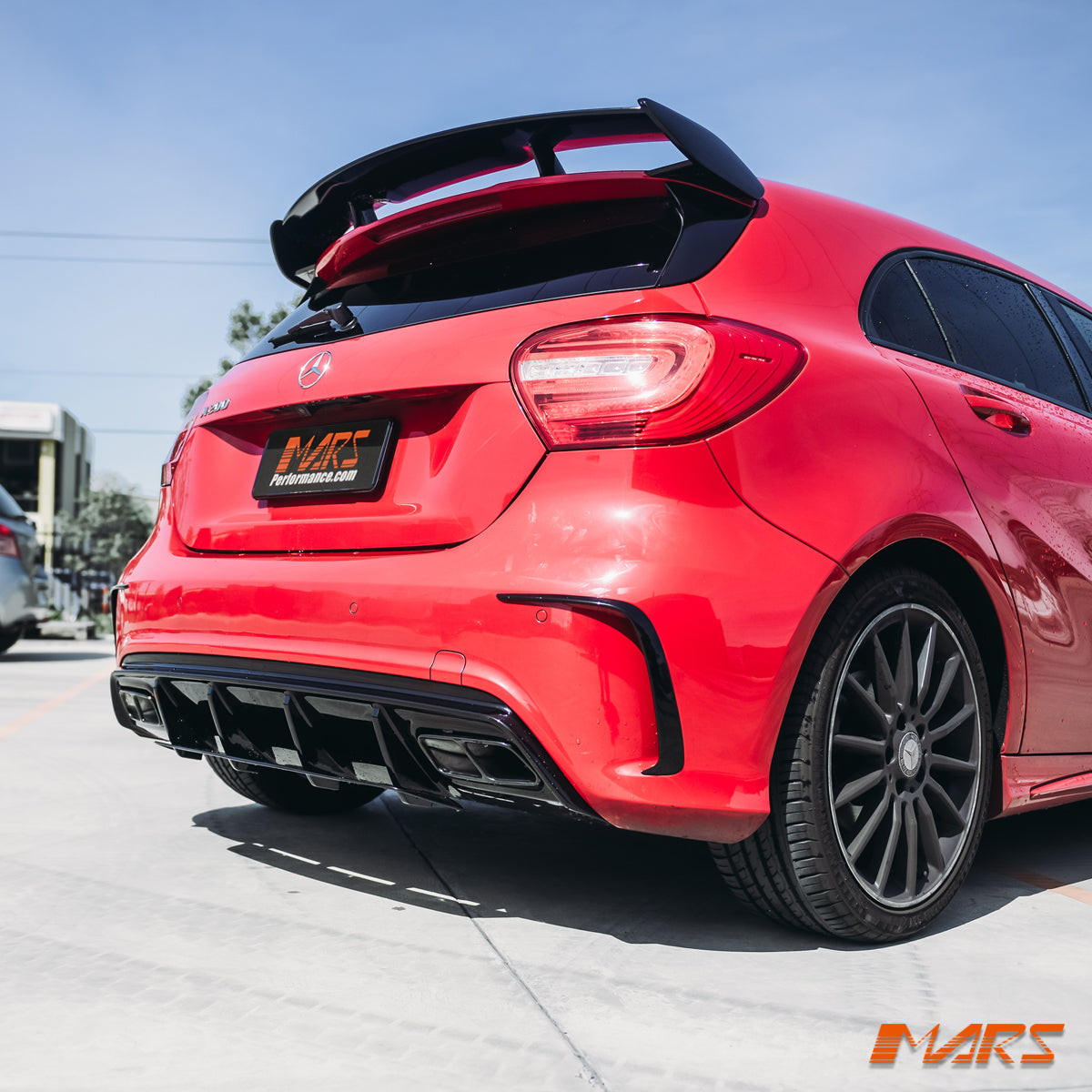 W176-S2-16-A45-RBD-BF-15.jpg