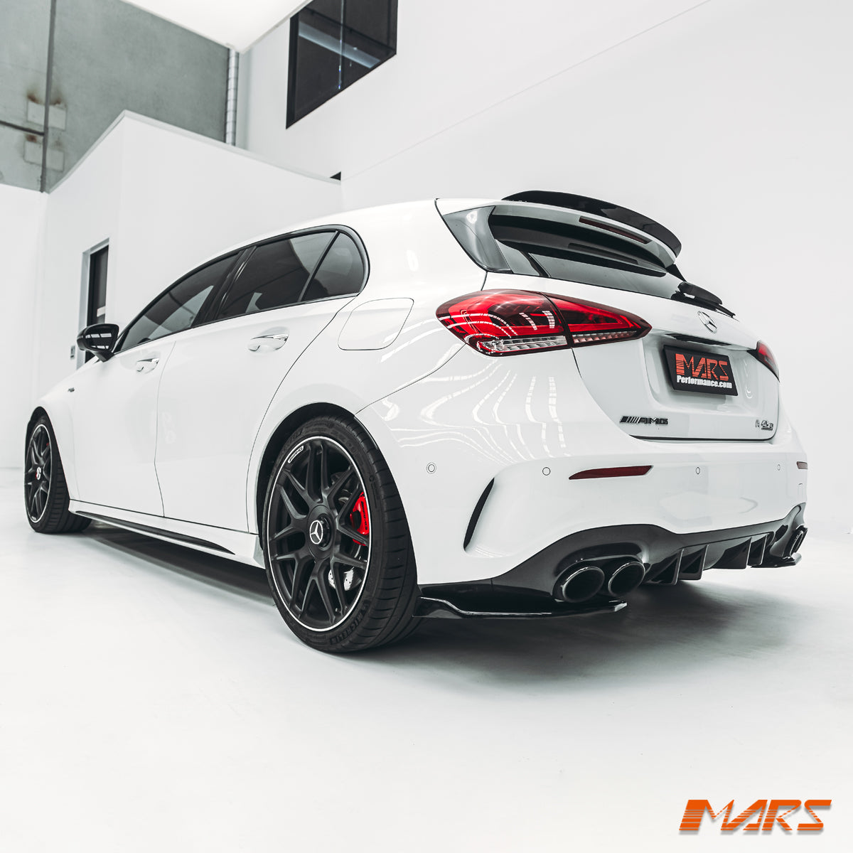 W177-AMG-RBSL-GB-XC-22.jpg