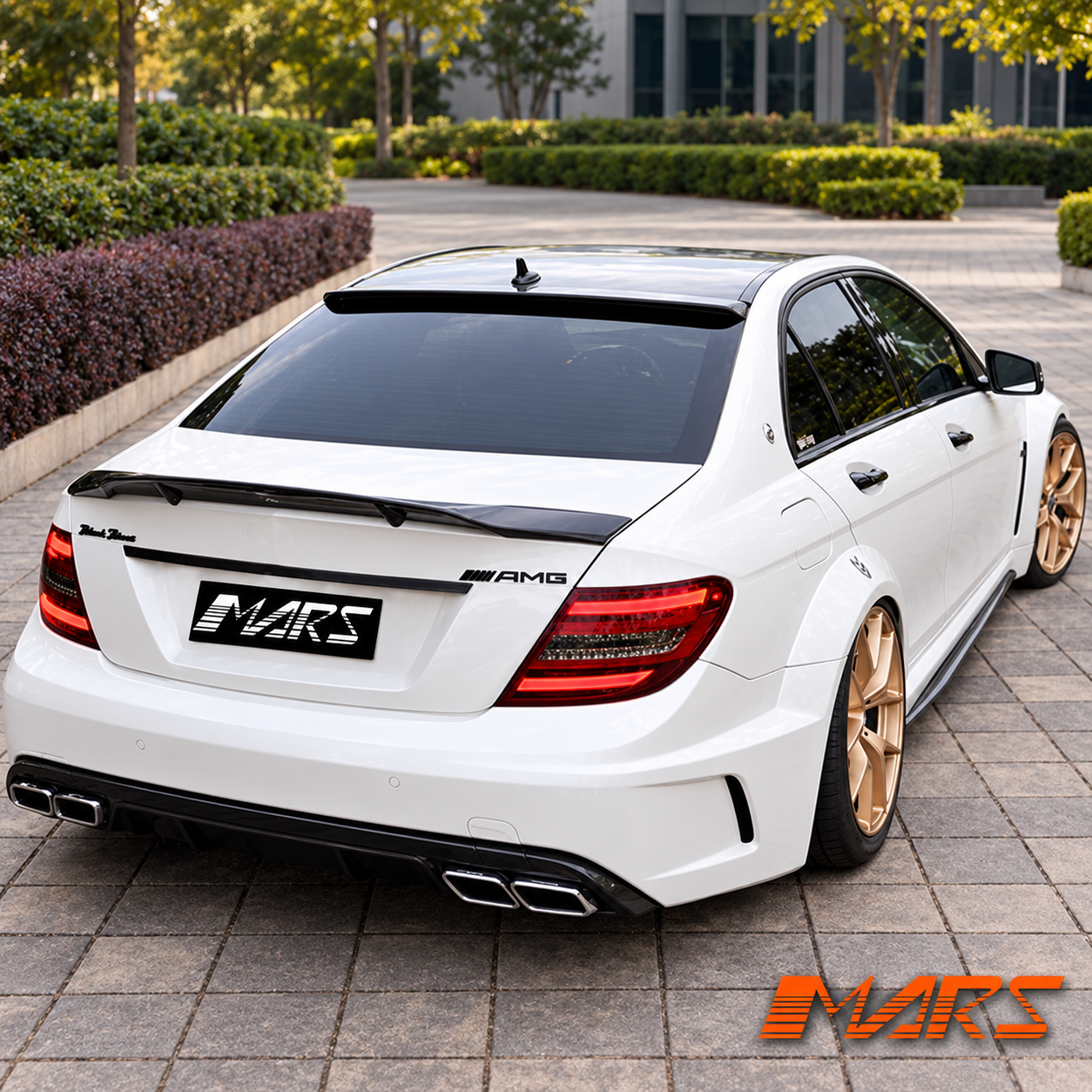 W204-4D-RS-GB-12.png