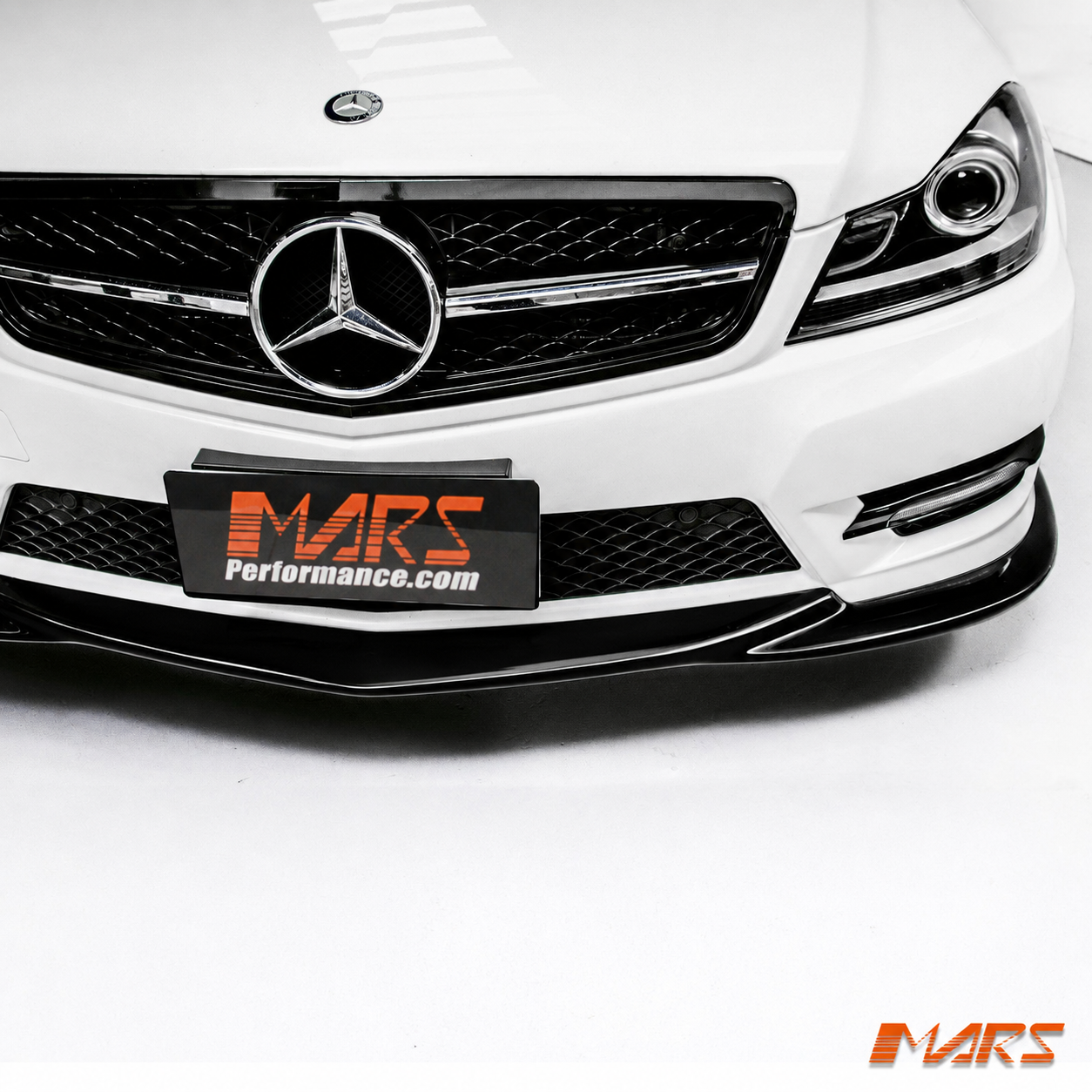 W204-AMG-S2-11-FBL-GB-AK-11.png