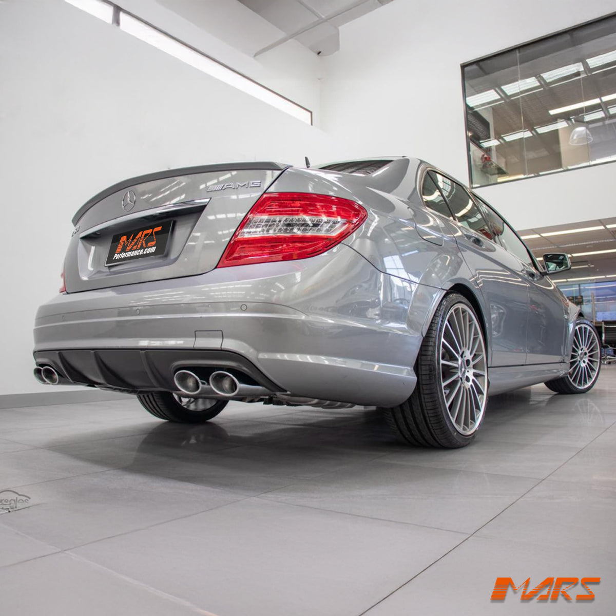 W204-S1-07-C63-RB-TW-13.jpg