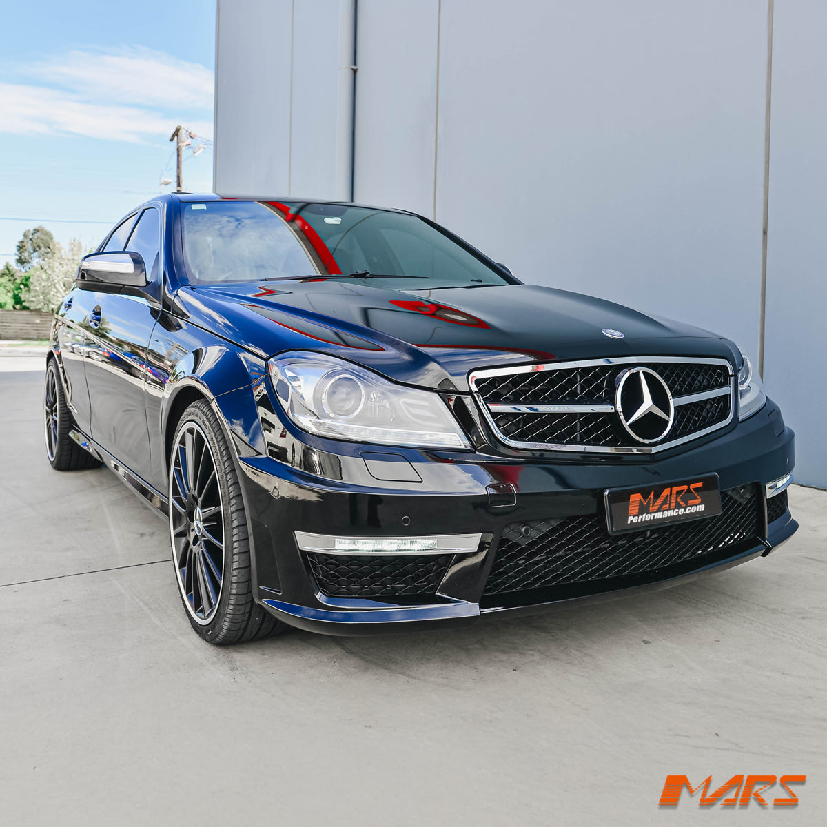 W204-S2-11-C63-FB-DRL-11.jpg