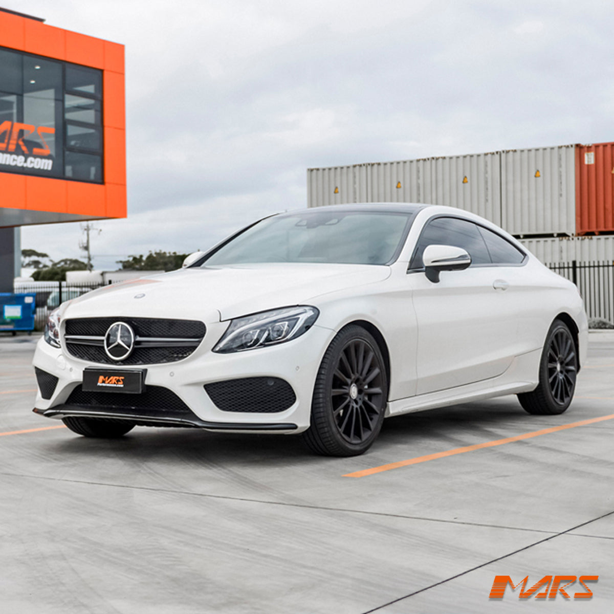 W205-S1-C63-FG-NH-GB-FS-13.jpg