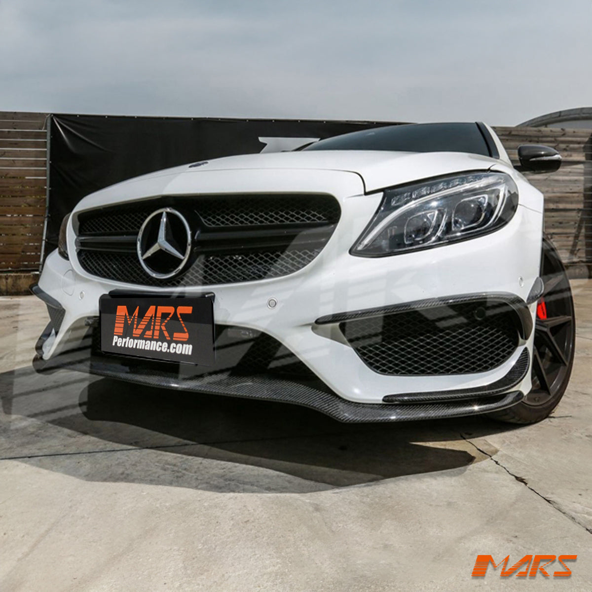 W205-S1-C63-FG-NH-GB-FS-17.jpg