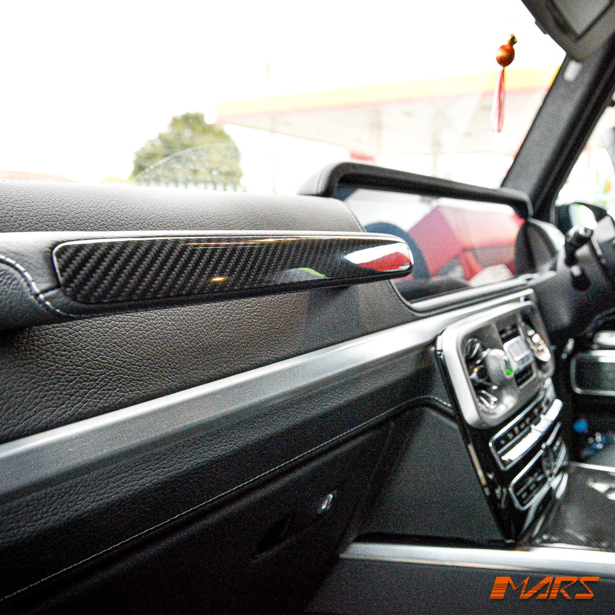 W464-INTERIOR-CBN-BFB-13.jpg