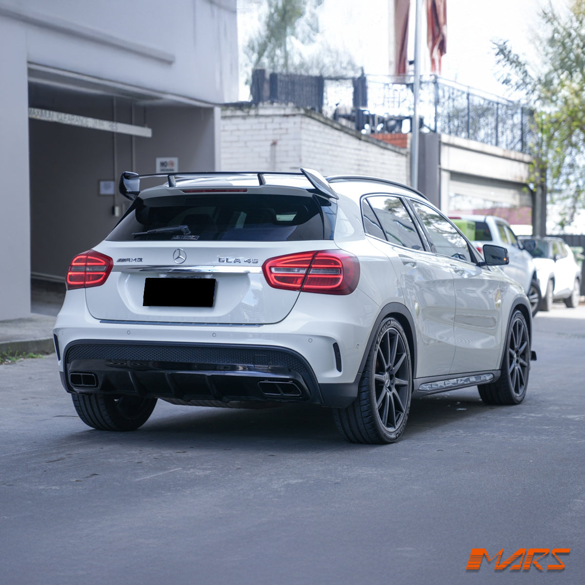 X156-S1-GLA45-RBD-GB-BF-12.jpg