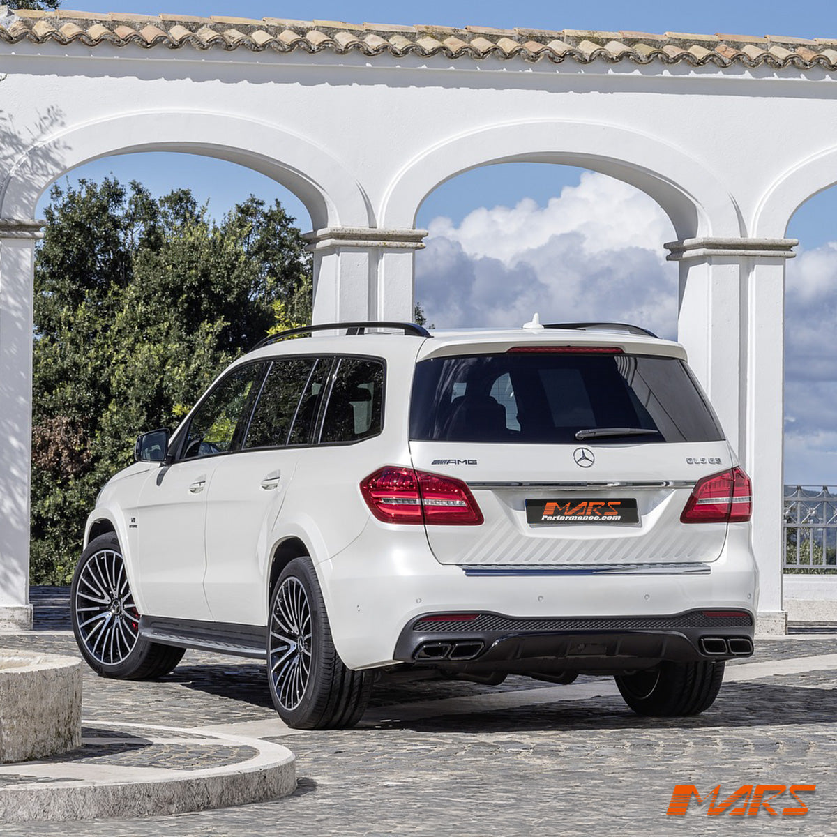X166-AMG-GLS63-RBD-RBD-BF-12.jpg