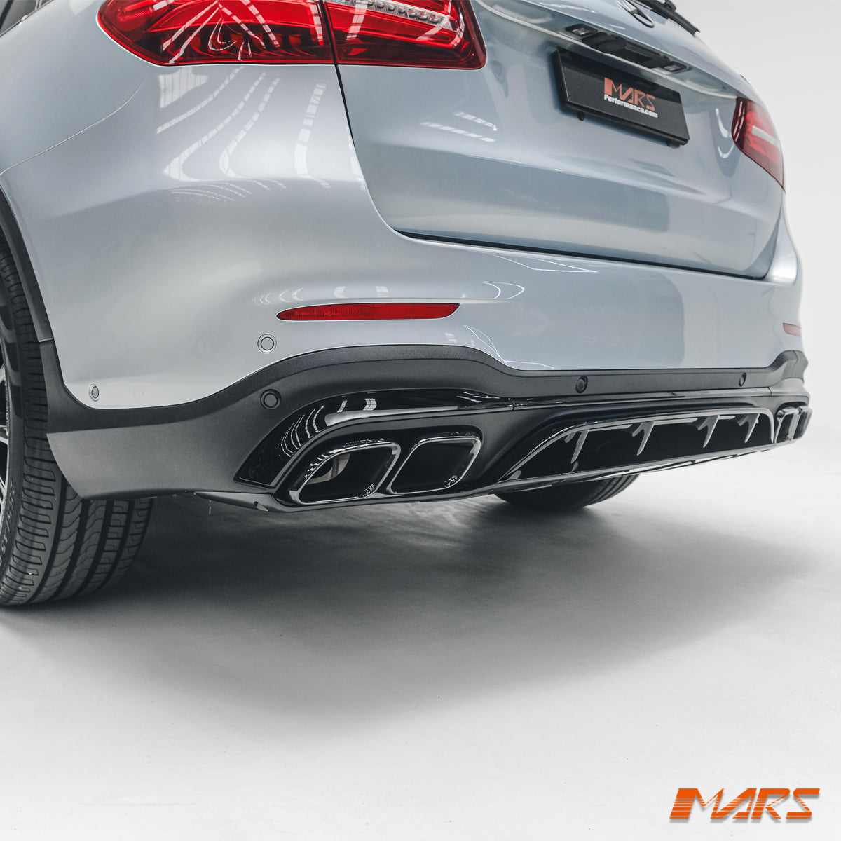 X253-S2-GLC63-RBD-GB-BF-11.jpg