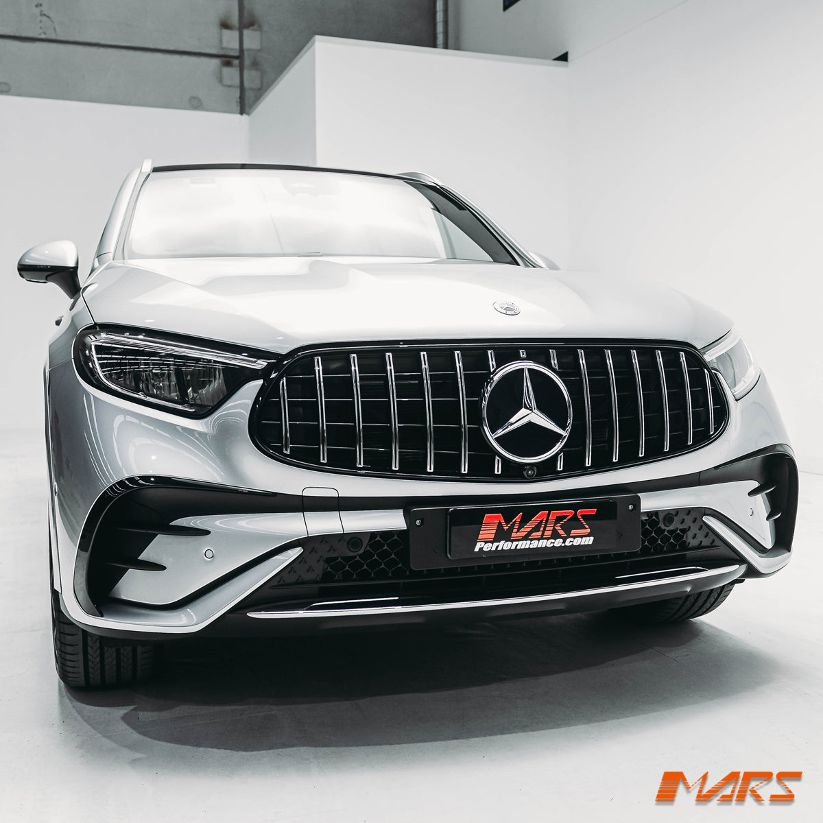 X254-AMG-S1-23-GT-FG-CB-FS-13.jpg