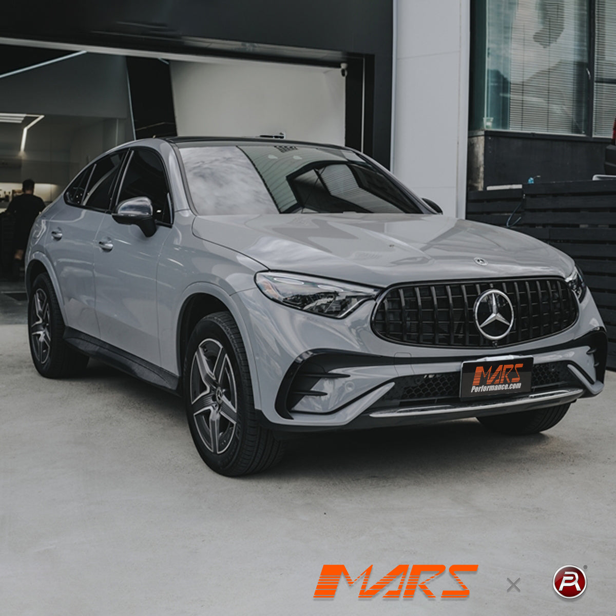 X254-AMG-S1-23-GT-FG-GB-FS-20.jpg